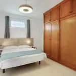 House Apartment *